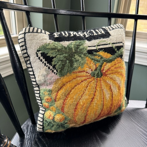 GUC - Fall PUMPKIN Needlepoint Accent Pillow - Picture 7 of 7